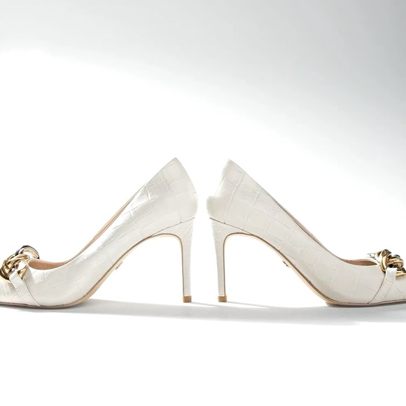 WHBM CREAM PUMP WITH CHAIN DETAIL - Picture 2 of 4